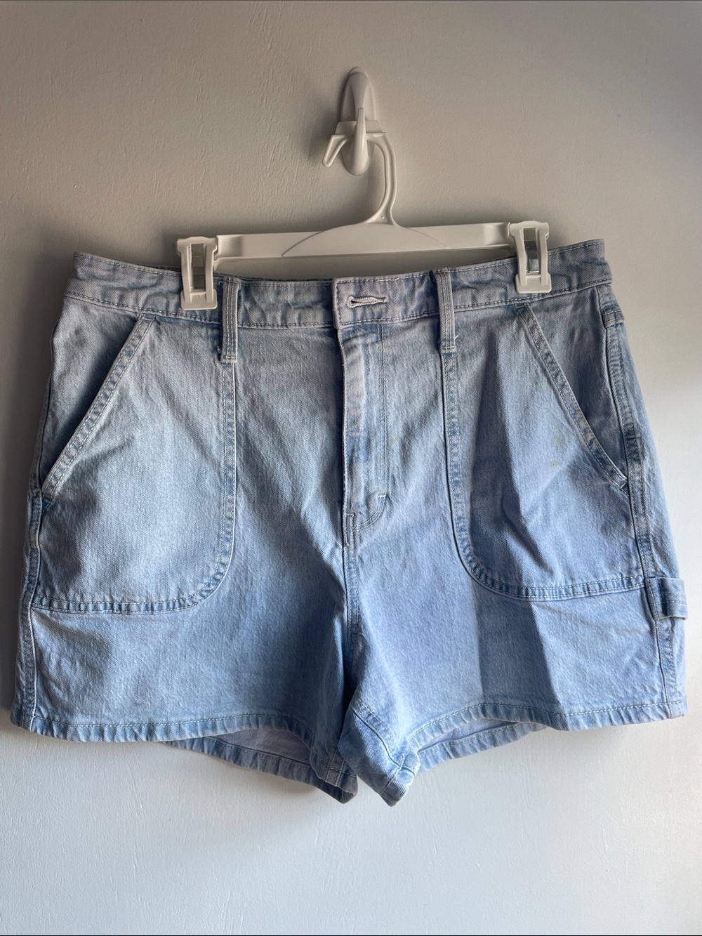 Universal Thread Light Blue Denim Utility Shorts